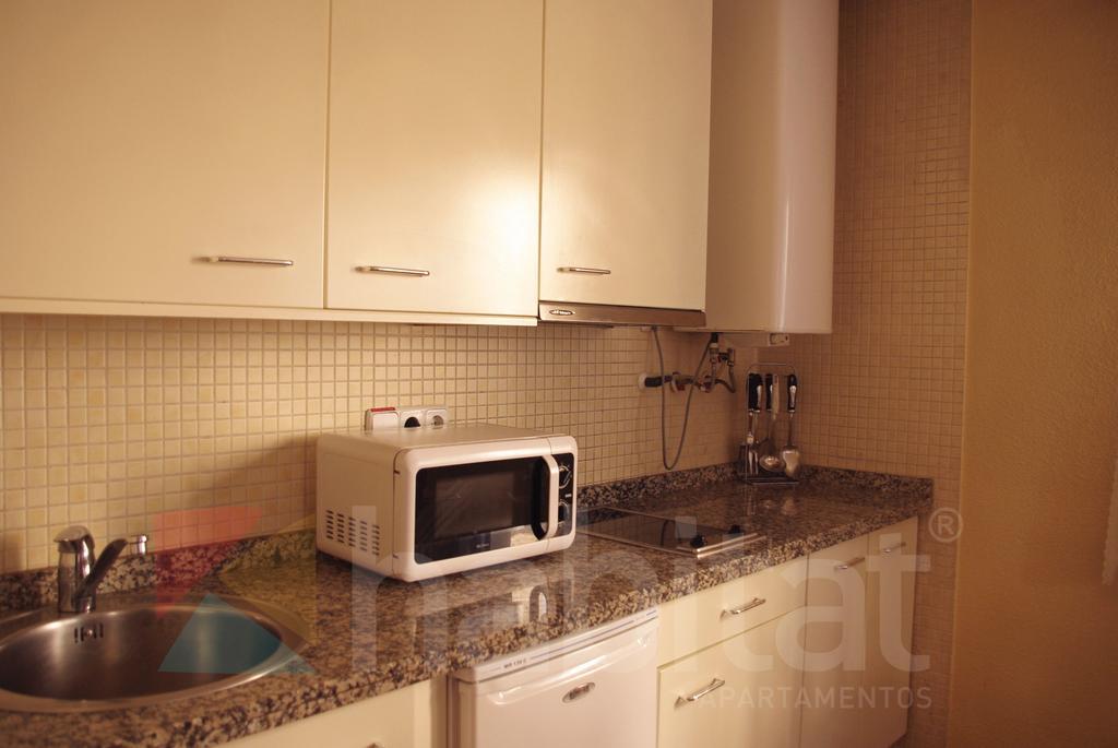 Apartamentos Habitat Zona Media โมนาชิล ภายนอก รูปภาพ